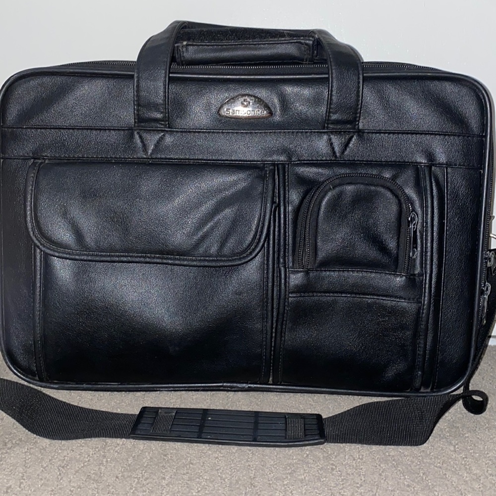 Samsonite vintage black leather messenger bag